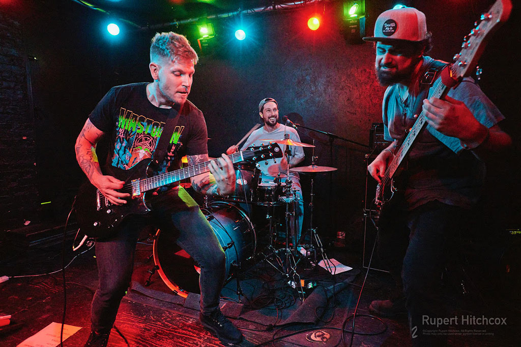 The Hot Takes Recently Released A Debut Single 2 the hot takes tremors tht1