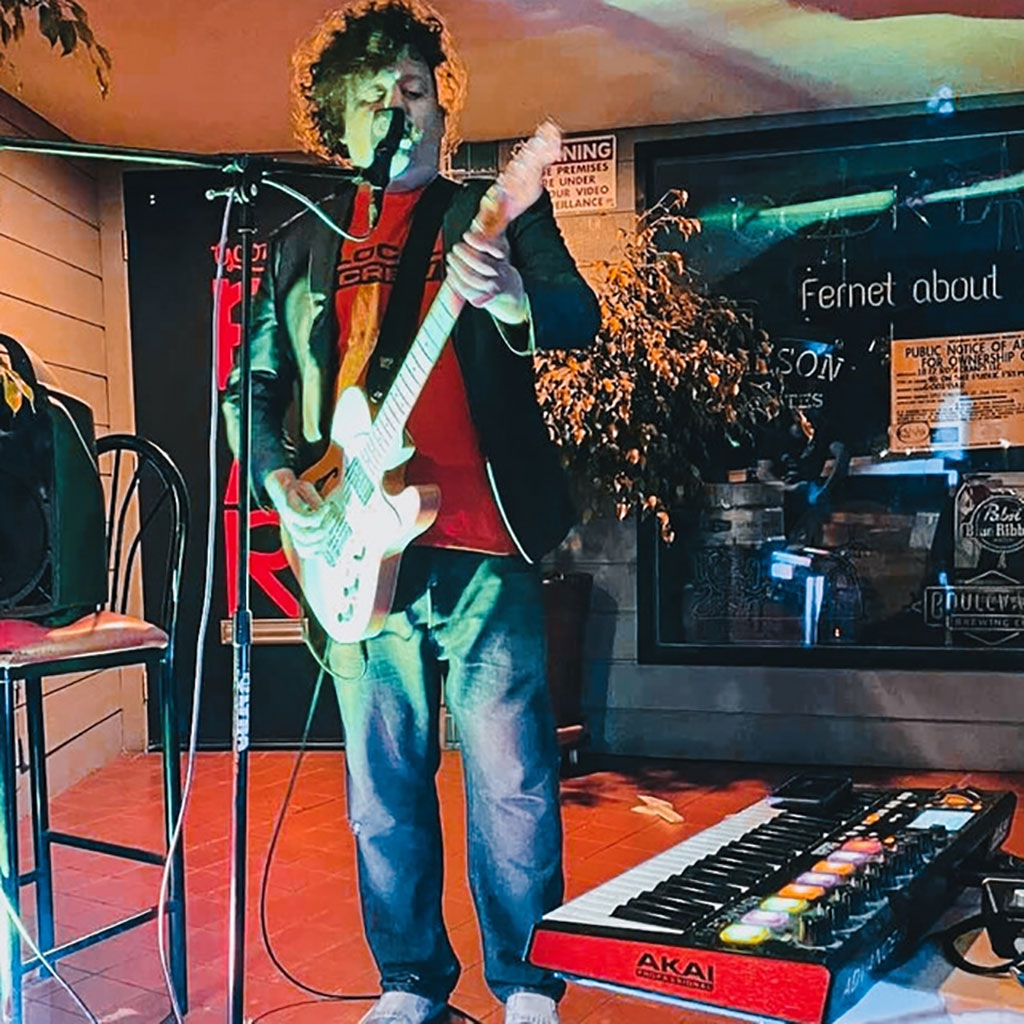 golden plates blue california adalbertos