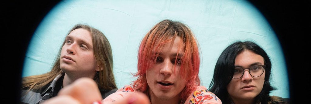 Premiere: Seattle Grunge Trio Sun Puddle Unleash Their First Video&nbsp;Ever