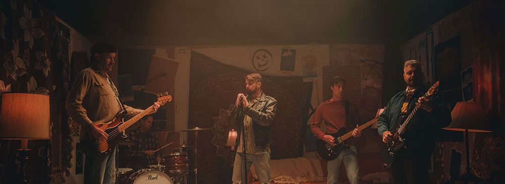 Silverstein Drop New Video; “Misery Made Me” Deluxe Out April&nbsp;7th