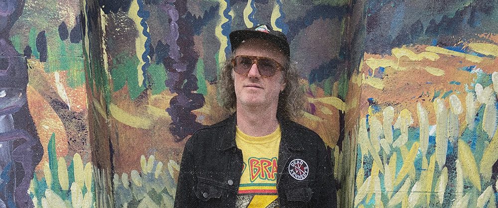 Dez Dare Drop Video For “Uncanny Velocity”; “Critical Mind Dump” Now Available For Pre-Order Via Six Tonnes De&nbsp;Chair