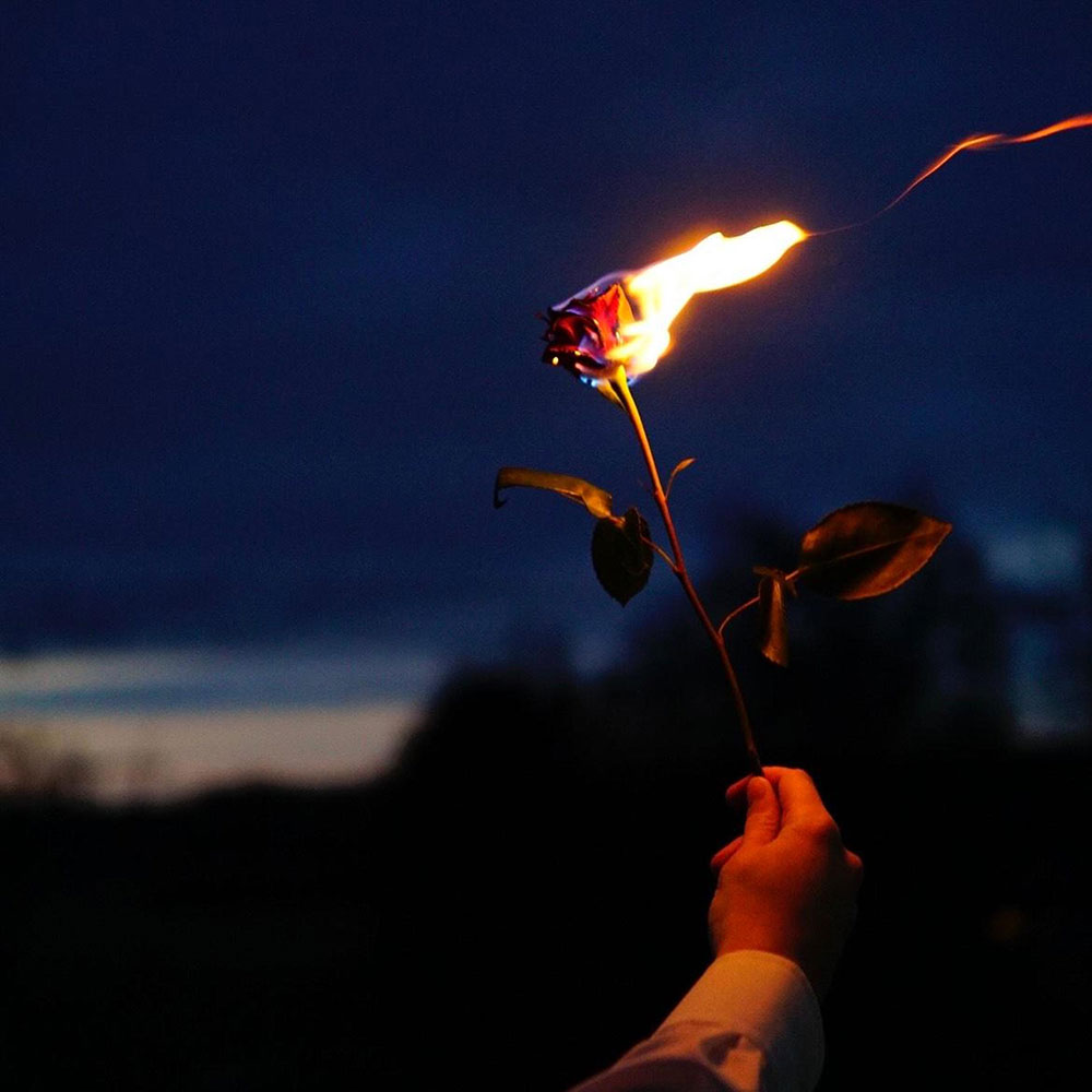 Contact Light - Burnout