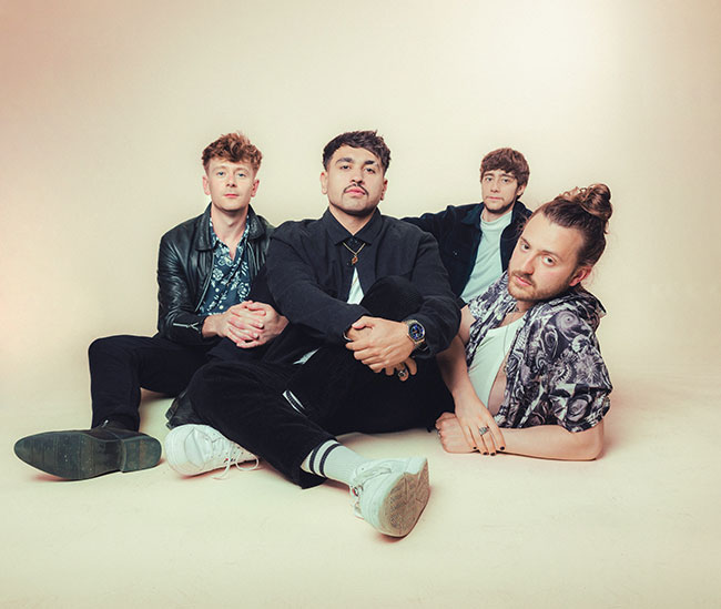 Louis And The Shakes