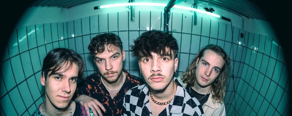 Avralize Sign To Arising Empire; Share The Video For “Lotus”