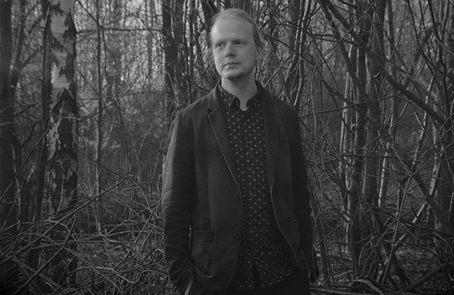 Present Paradox - The Crack