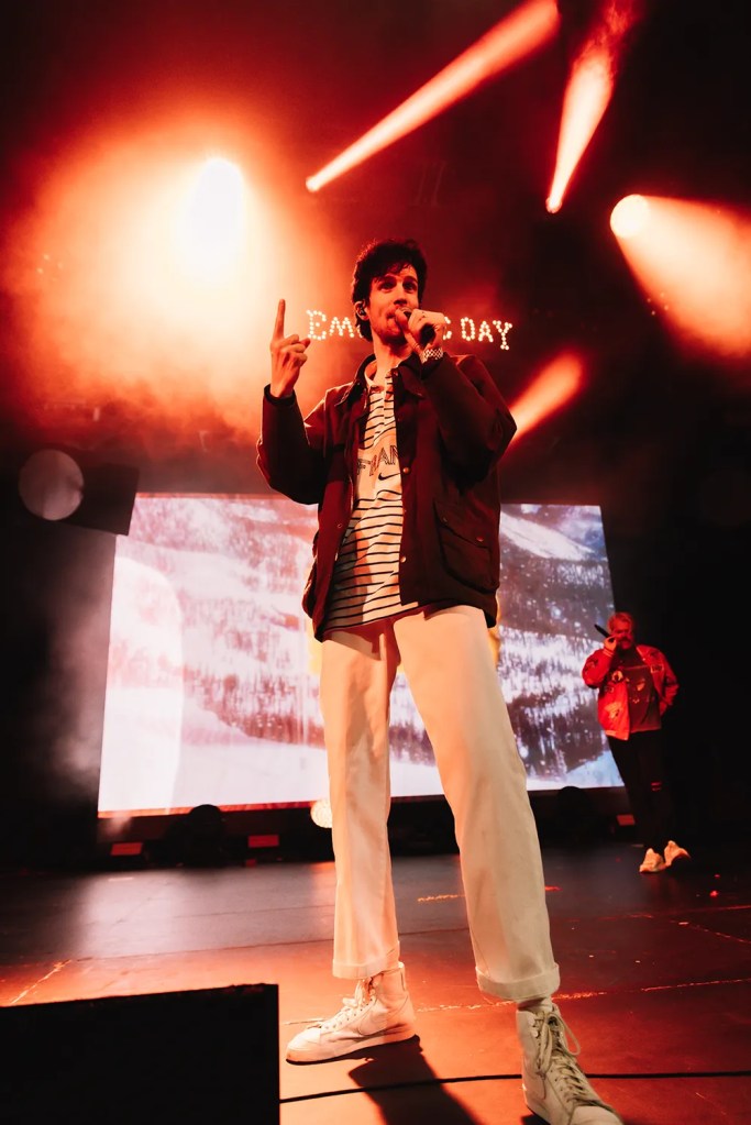 3OH!3