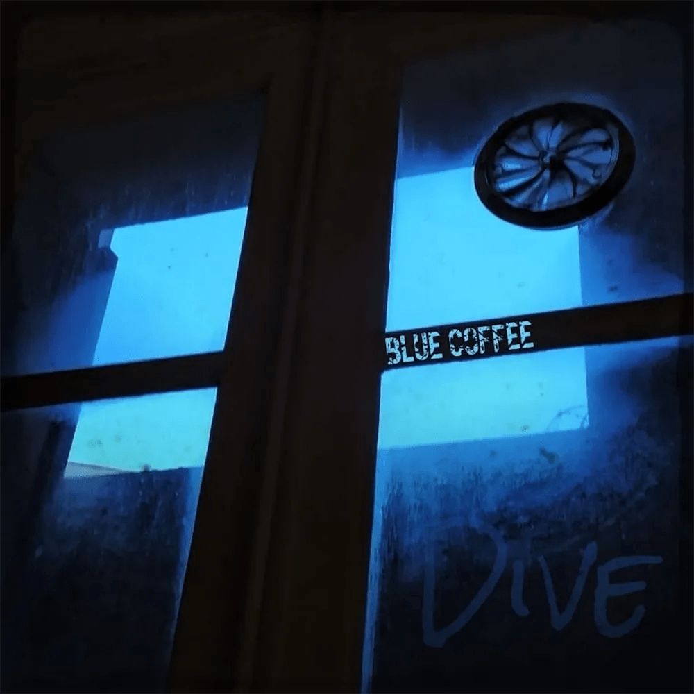 Blue Coffee - Dive