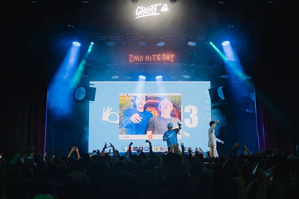 3OH!3