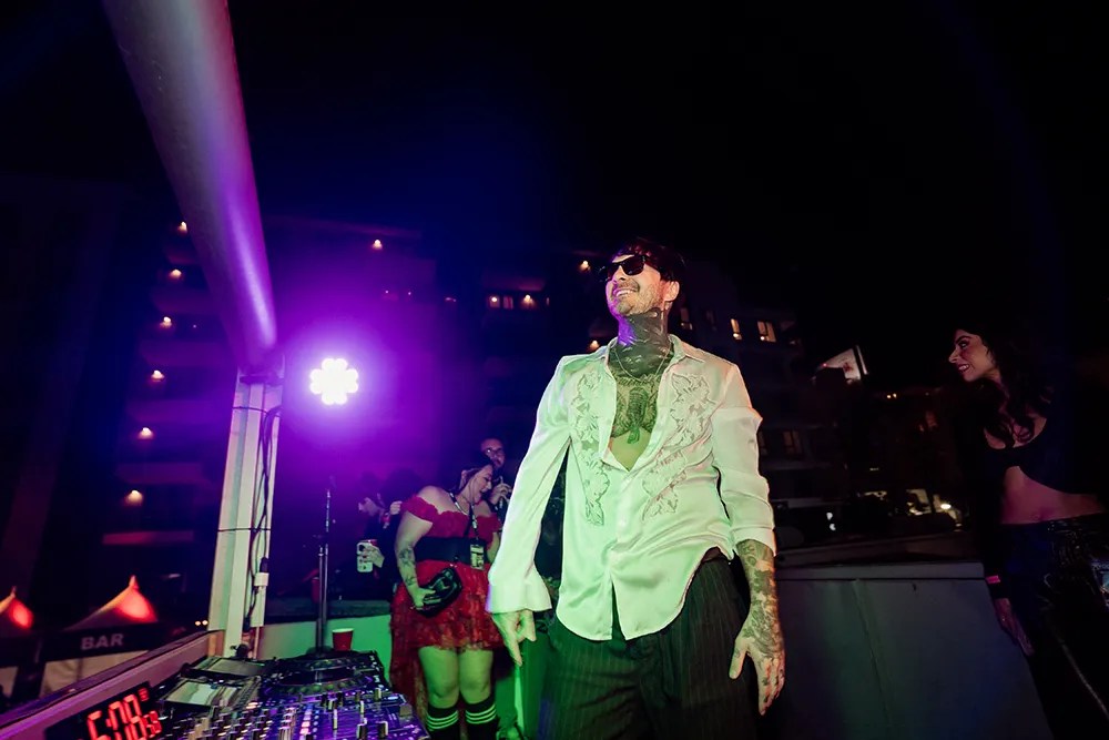 Craig Owens (Chiodos)