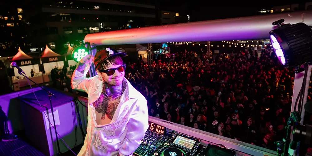 Craig Owens of Chiodos