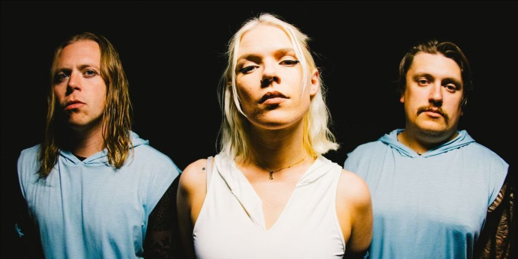  Air Drawn Dagger Sign To Long Branch Records; Release Video For New Single “Castle”