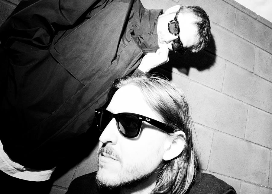 Militarie Gun & Dazy