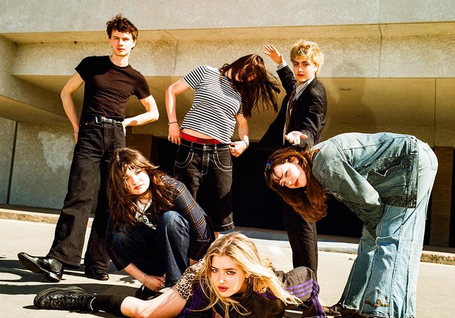 Man/Woman/Chainsaw Share New Track “MadDog”