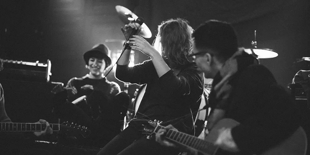 The Iddy-Biddies Released New Indie-Folk Gem “The World&nbsp;Inside”