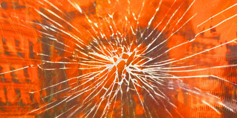 F4NIA Released Heavy “Mirror,” A Heavy Metal Meditation On Truth And&nbsp;Illusion