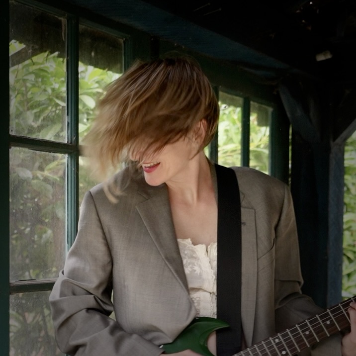 Naomi Neva - This Is Over