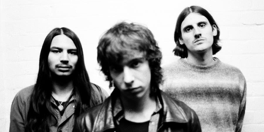 Post-Punk Trio Bloodworm Shares “Bloodlust”