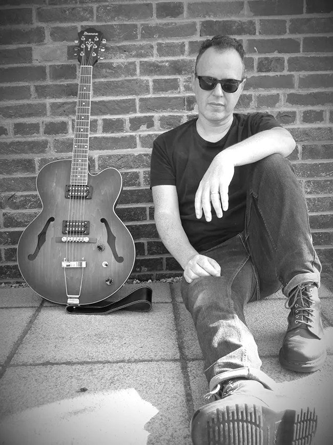 Mark Vennis & Different Place 