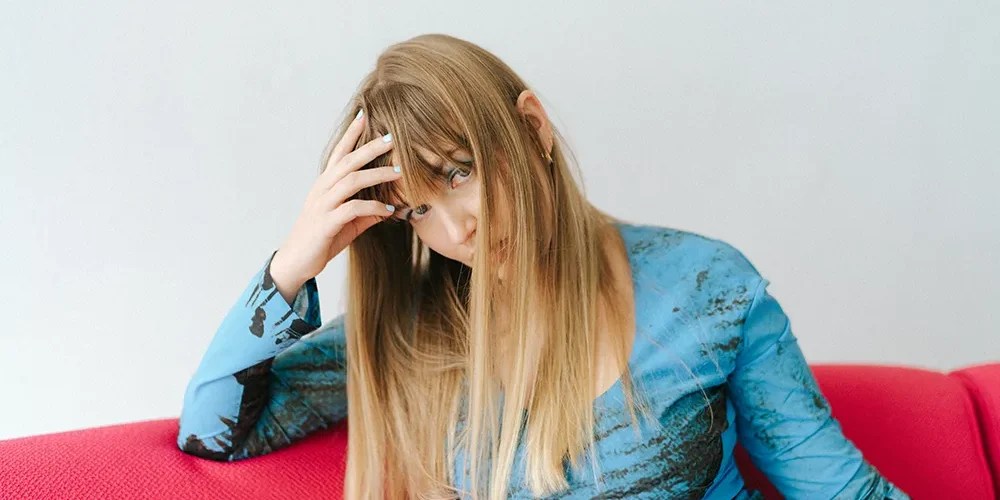 Julia Minkin Explores Compassion Fatigue In Cinematic New Single “Clouds”