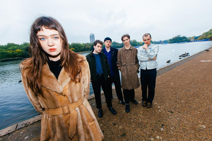 Ain't - Indie Rock Band