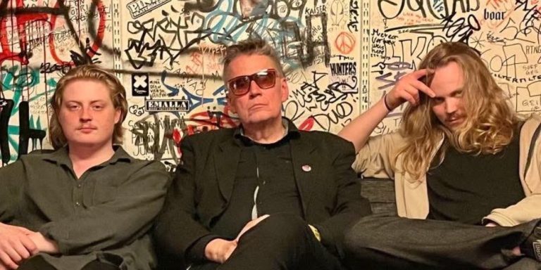 Sonic Punter - Post-Punk Band