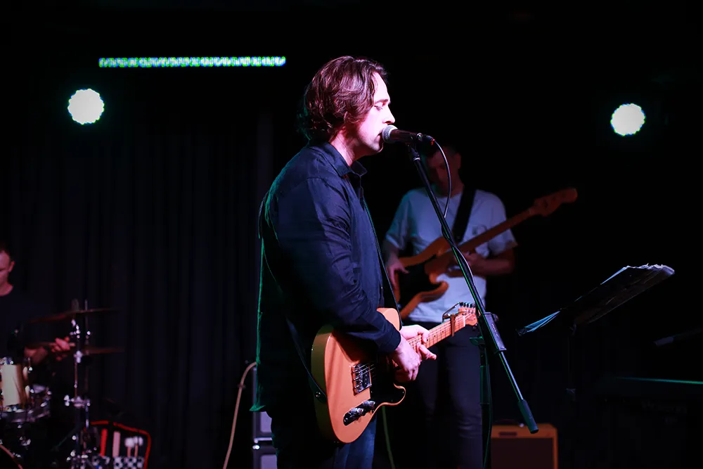 prod_track-files_1731442_extra_pictures_Finn.webp