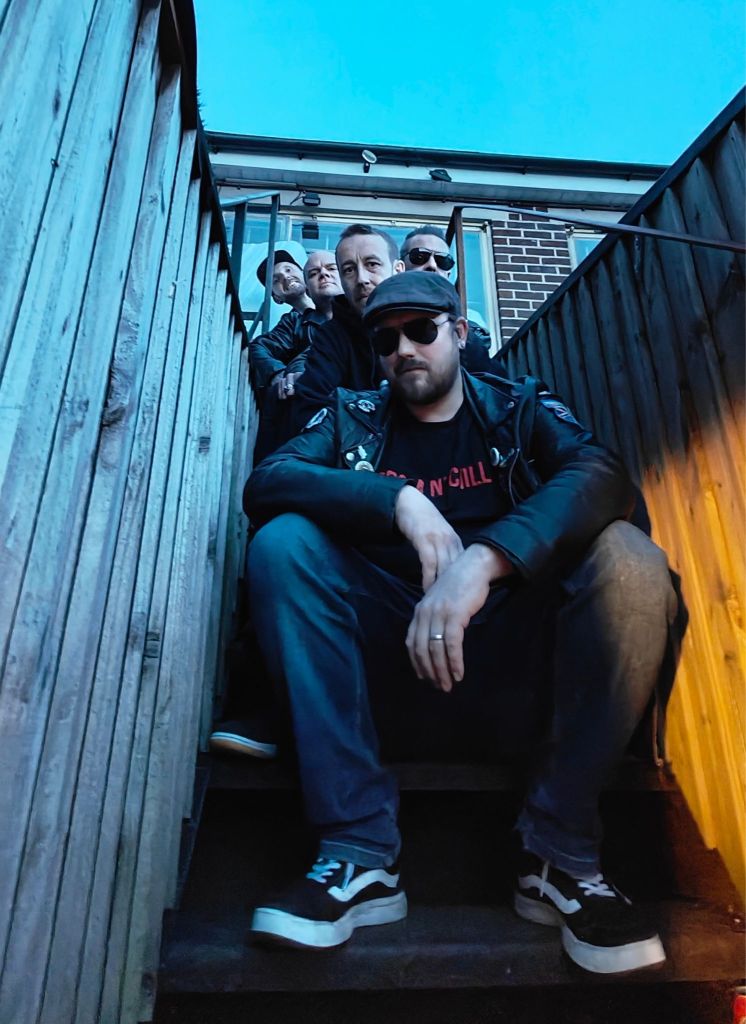 Premiere: The Mistakes Share New Single And Video "Think It Over" 1 The Mistakes